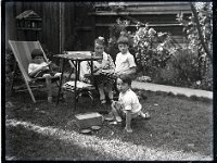 &copyTheCarterTribe.com 2013  David TRIBE, Dora {Annie} TOWNER {TAYLOR}, Brian TOWNER, Henry TRIBE.   Scanned from 1/4 plate (4" x 3") glass negative