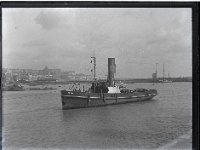 &copyTheCarterTribe.com 2013   Scanned from a 1/4 plate (4" x 3") glass negative : Kent, Kent: Ramsgate, Ships: Tugs