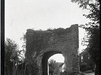 &copyTheCarterTribe.com 2013  The Ferry Gate (or Pipewell Gate), Ferry Hill and North Street, Winchelsea, Sussex   Scanned from a 1/4 plate (4" x 3") glass negative