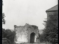 &copyTheCarterTribe.com 2013  The Ferry Gate (or Pipewell Gate), Ferry Hill and North Street, Winchelsea, Sussex   Scanned from a 1/4 plate (4" x 3") glass negative